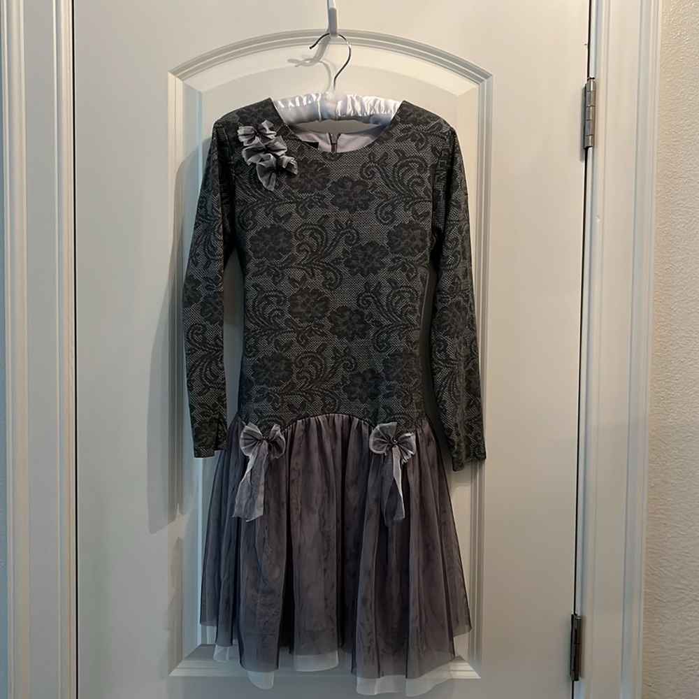 Isobella & Chloe Gray Girls Dress, Size 10
